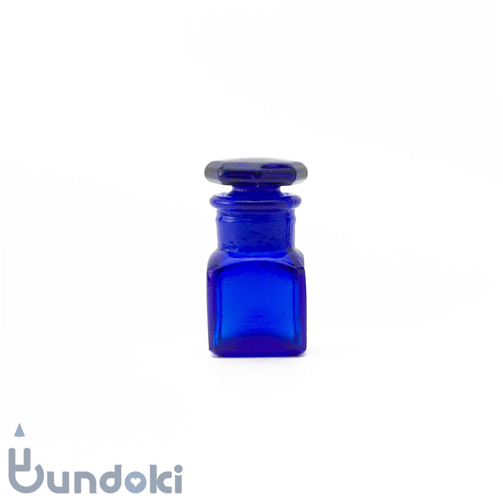 日本製のガラス瓶・薬瓶 (青)