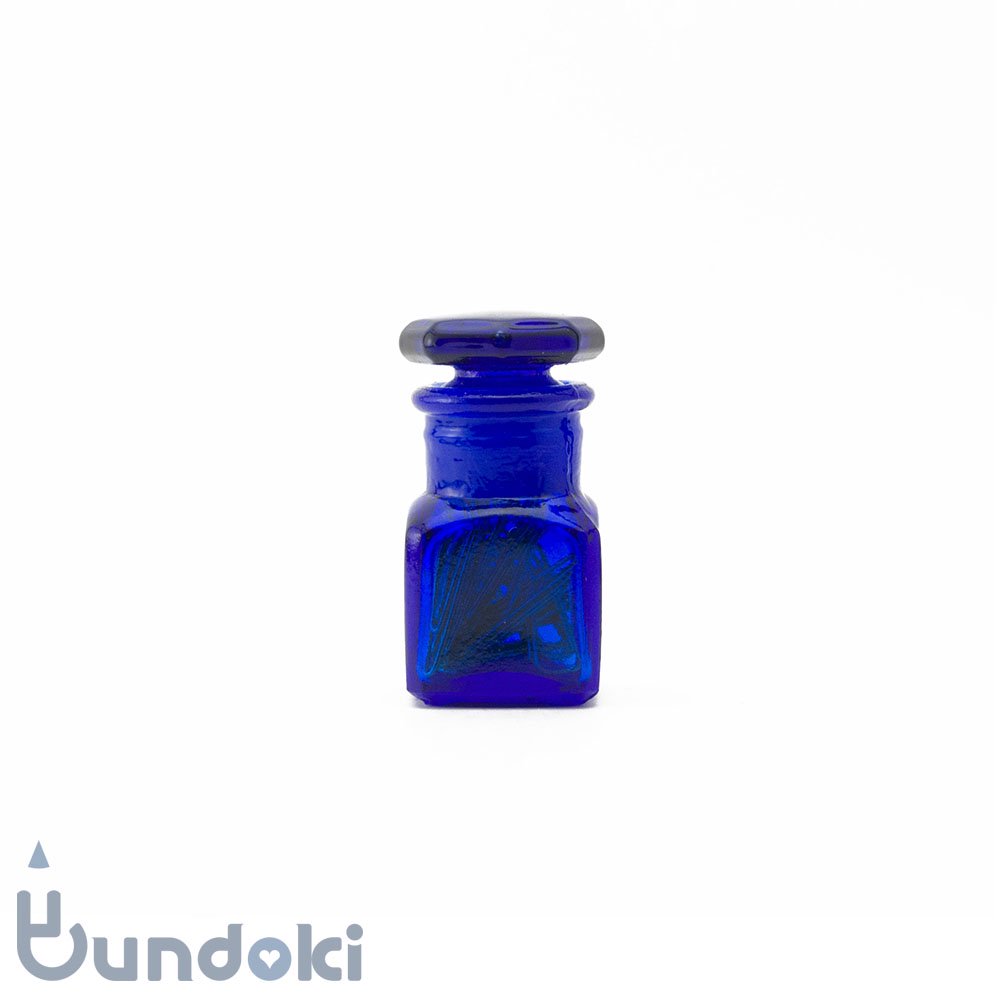 日本製のガラス瓶・薬瓶 (青)