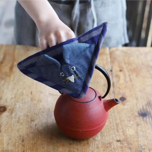 タマの鍋つかみ＆鍋敷き - ネパリ・バザーロの通販ショップ「ベルダ