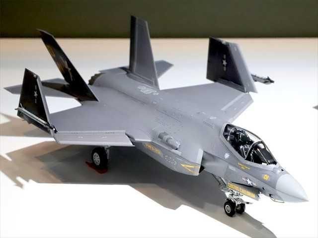タミヤ 1/72 F-35C プラモデル | ステルス戦闘機 - 模型店けい