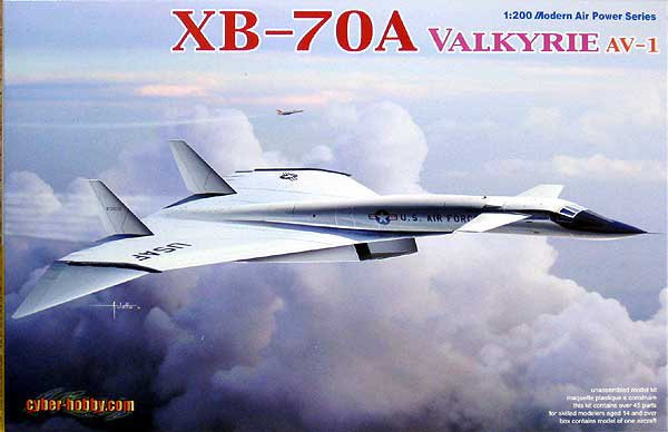 1/200 アメリカ空軍試作戦略爆撃機 XB-70AヴァルキリーAV-1【サイバーホビー2015】