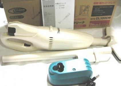 ☆未使用品☆makita マキタ 10.8V 充電式クリーナー CL100DW