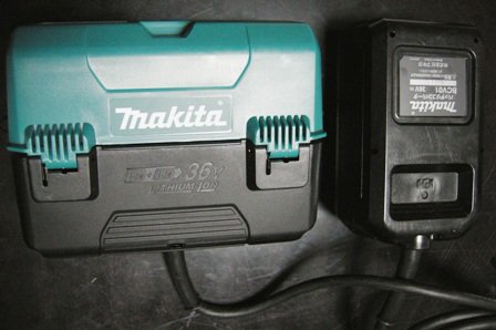 マキタ バッテリコンバーターBCV01 A-52320 - マキタインパクトドライバ、充電器、バッテリ、クリーナーは マキタショップカメカメ