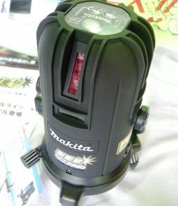 makita レベル 屋内・屋外兼用墨出し器 ラインポイント SK640PHZ