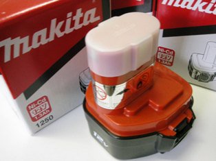 マキタ 12V差込式ホーム用バッテリ1250 - マキタインパクト