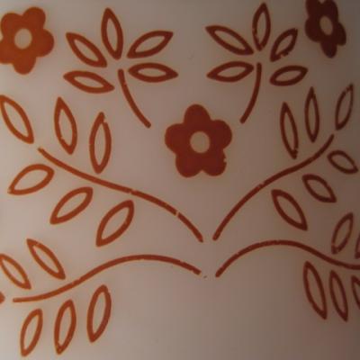 졼롡Pyrex Fire King tiny flowers mug
