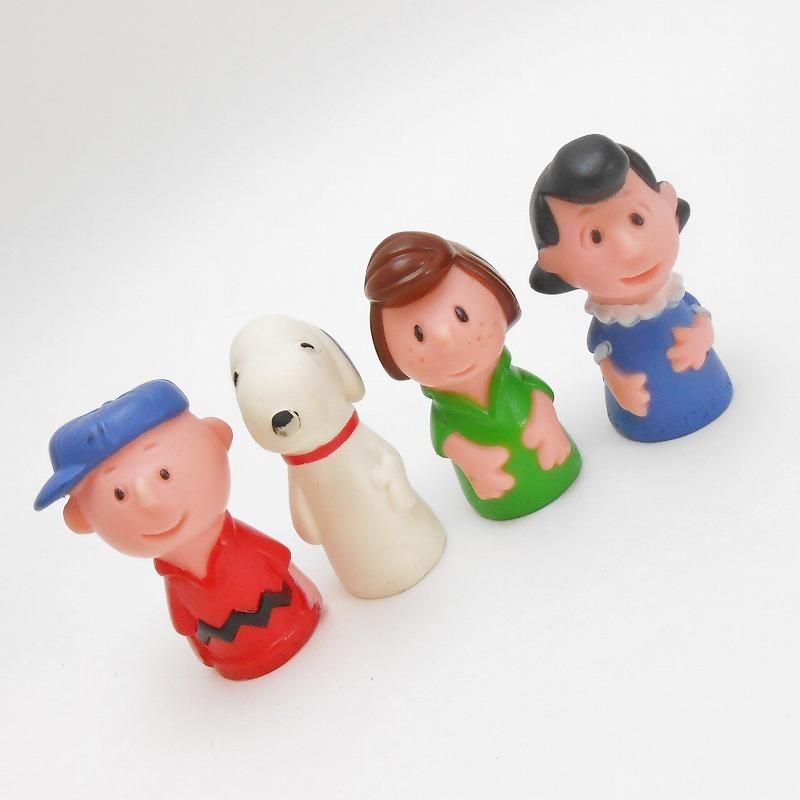 ヴィンテージ・スヌーピーと仲間たち・ソフビ製フィギュア・4体セット