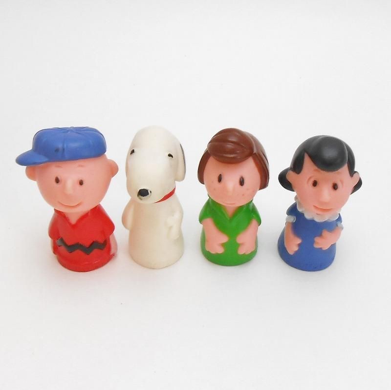 ヴィンテージ・スヌーピーと仲間たち・ソフビ製フィギュア・4体セット
