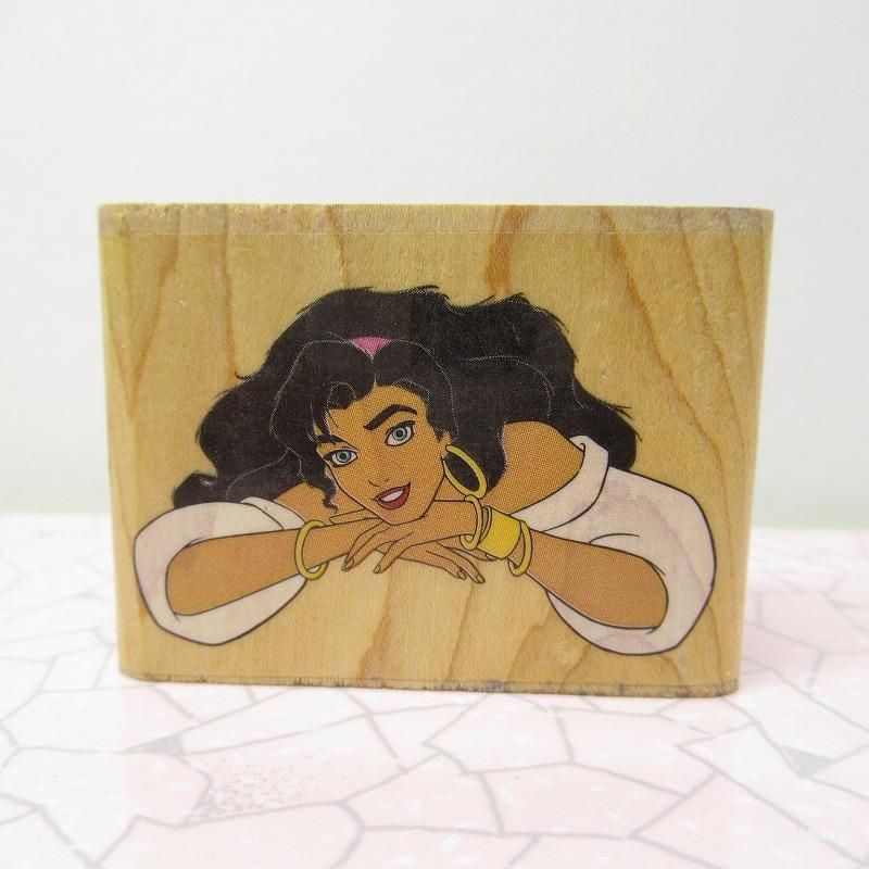 ヴィンテージ木製スタンプ ディズニー ノートルダムの鐘 Thoughtful Esmeralda ファイヤーキング 卸 仕入れ 小売 通販サイト Fire King Ag