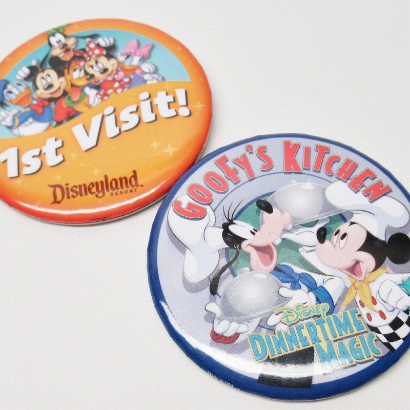 ディズニー 缶バッチ お得な2個セット 1st Visit & Goofy's Kitchen