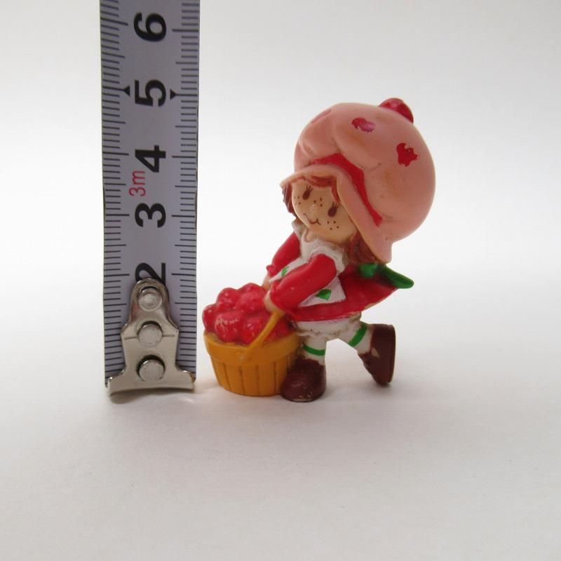 ストロベリーショートケーキ PVCドールフィギュア 苺摘み