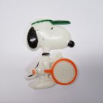 マグネット  スヌーピー テニス オレンジラケットプラスチック製 マグネット