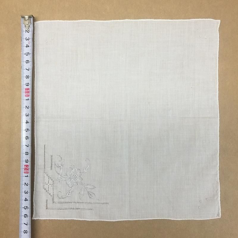 ヴィンテージハンカチ グレーのお花刺繍