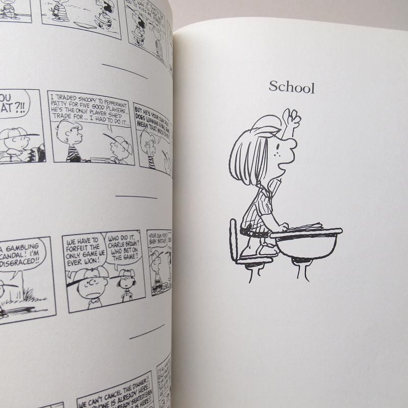 スヌーピーコミックブック The Peanuts Trivia Reference Book クイズブック