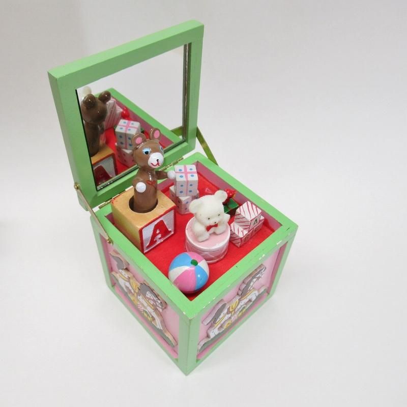 ヴィンテージオルゴール ジングルベル くまさんが動くクリスマスのおもちゃ箱 ヴィンテージオルゴール ジングルベル くまさんが動くクリスマスのおもちゃ箱
