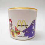 プラスチック＆メラミン食器  マクドナルド プラスチック製 マクドナルドキャラクターの綱引き マグカップ 蓋付 C