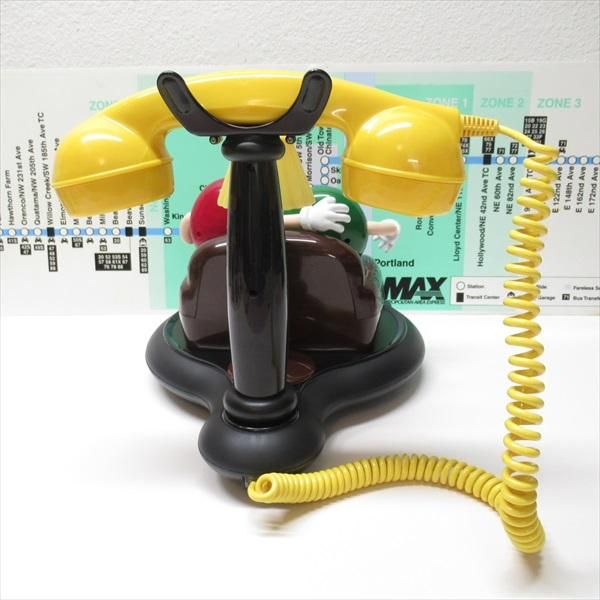 エムアンドエムズ キャラクターが動いてライトが点く！電話 B