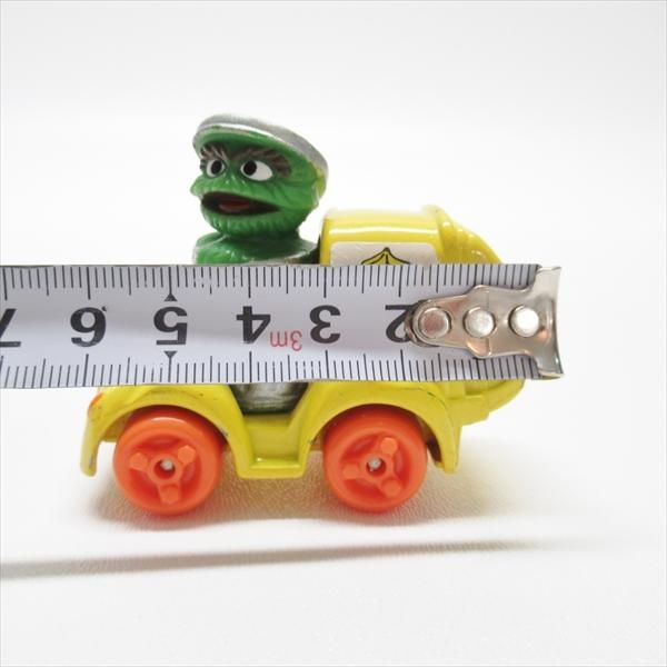 セサミストリート ダイキャスト ミニカー オスカー トラッシュ