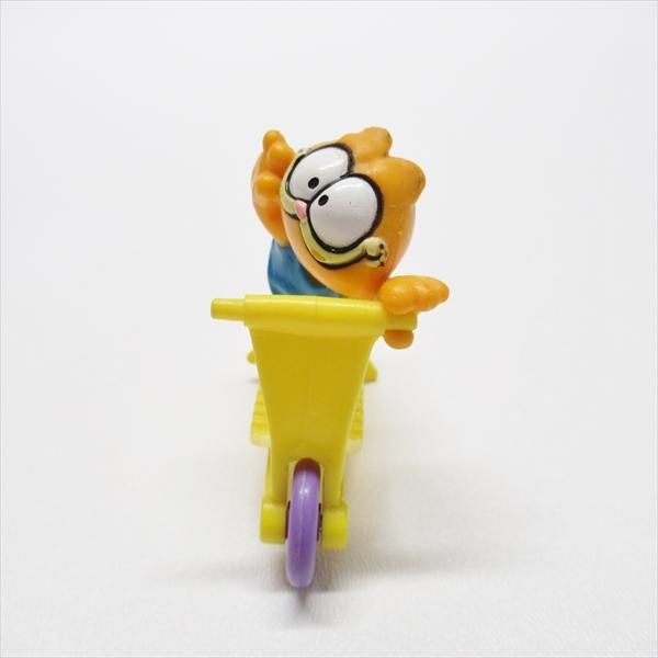 マクドナルド ガーフィールド ミールトイ キックボード