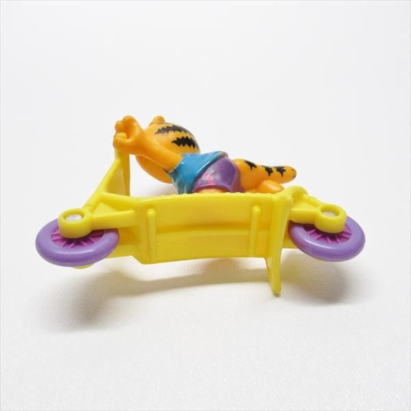 マクドナルド ガーフィールド ミールトイ キックボード