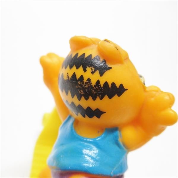 マクドナルド ガーフィールド ミールトイ キックボード