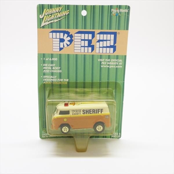 ワーゲンバスミニカー　CORGI社　シリアルナンバーあり ワーゲンバスミニカー CORGI社 シリアルナンバーあり