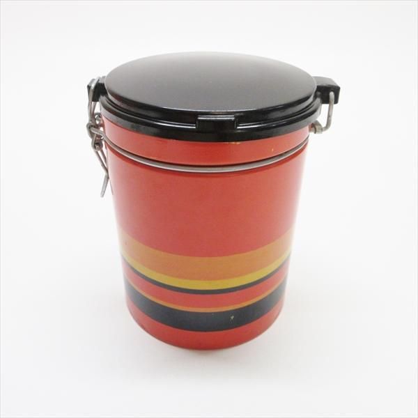 キッチンとリビング