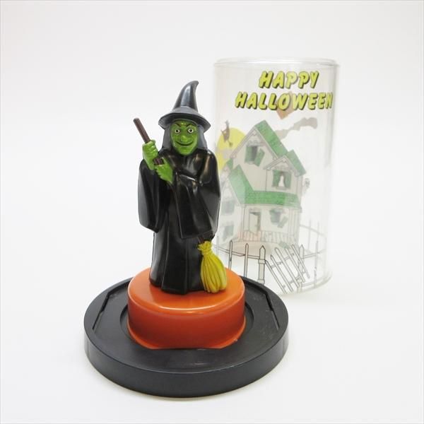 キッチンとリビング