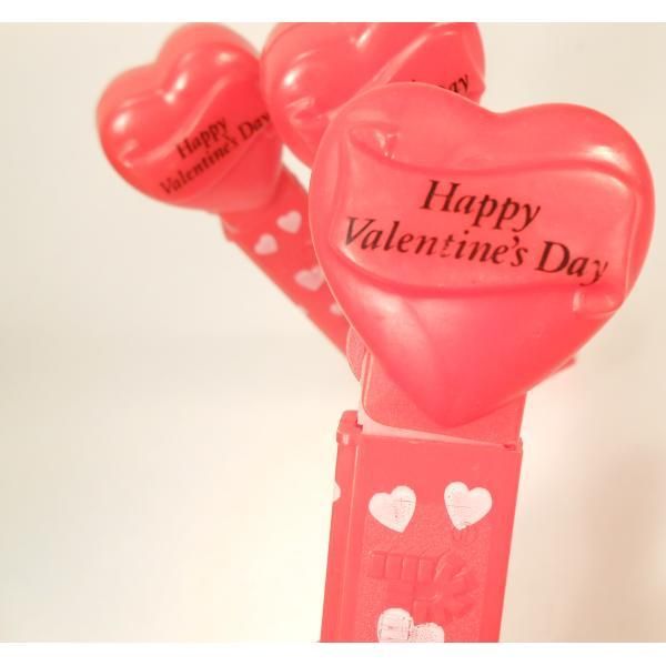 PEZ・ペッツ・バレンタインハート・Happy Valentine's Day・赤ハート＆赤ステム白ハート・ハンガリー製 - ファイヤーキング 卸  仕入れ 小売 通販サイト - Fire King AG