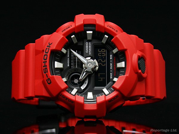 送料無料 G-SHOCK CASIO カシオ 20気圧防水デジアナRD（GA-700-4A